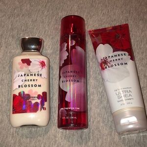 Bath & Body Works set (Japanese cherry blossom)